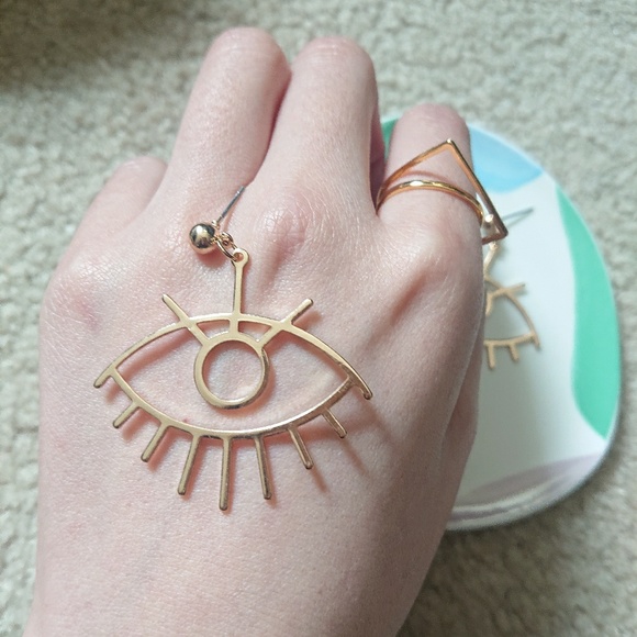 Minimalist Eye Drop Earrings Gold Plated - Picture 3 of 3